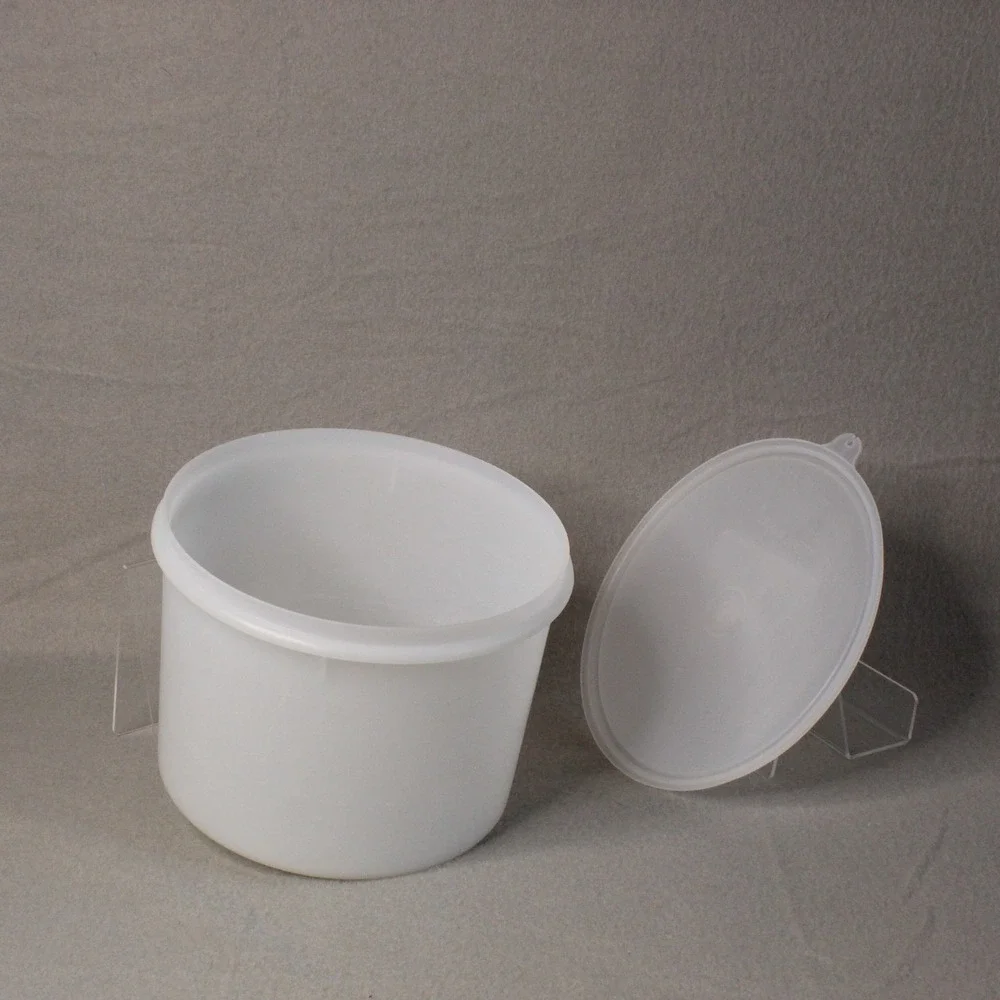 Vintage Tupperware White 3 Qt Round Canister with Lid 7